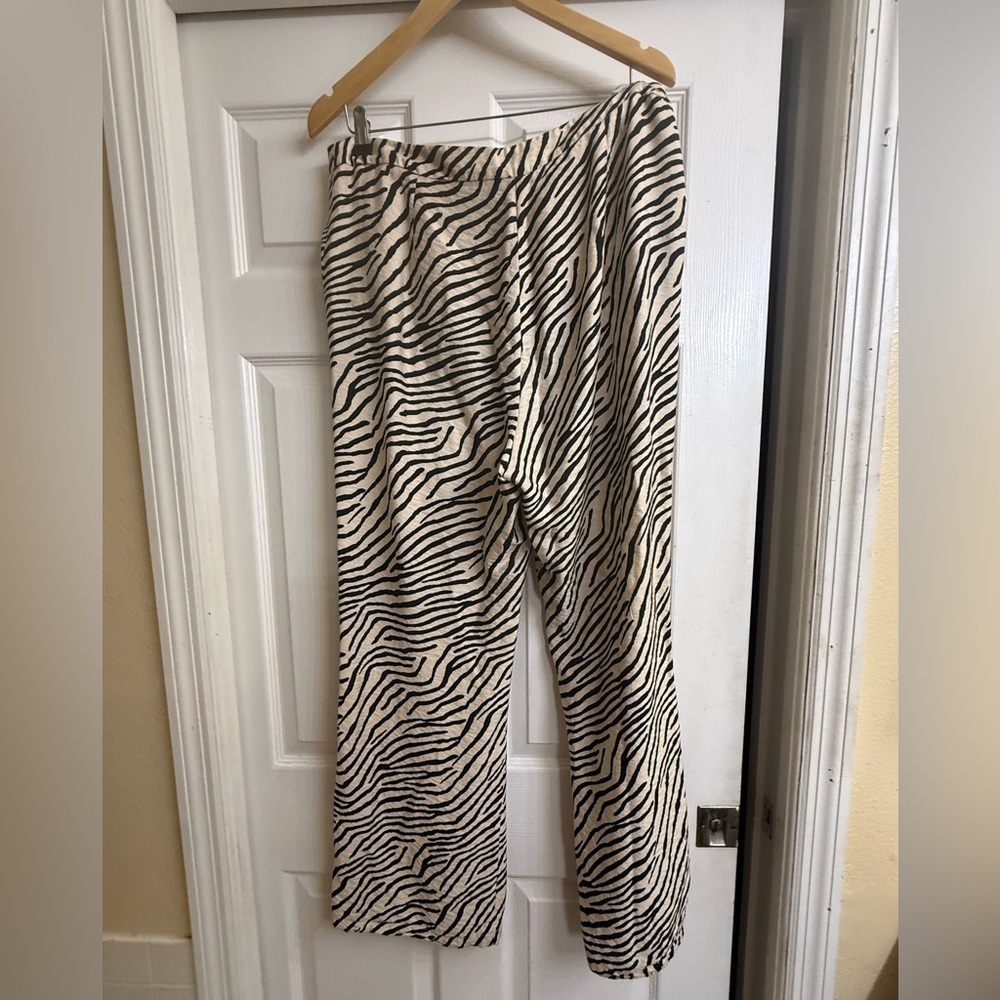 Sincerely Jules Zebra Pattern Pants in Black and Tan